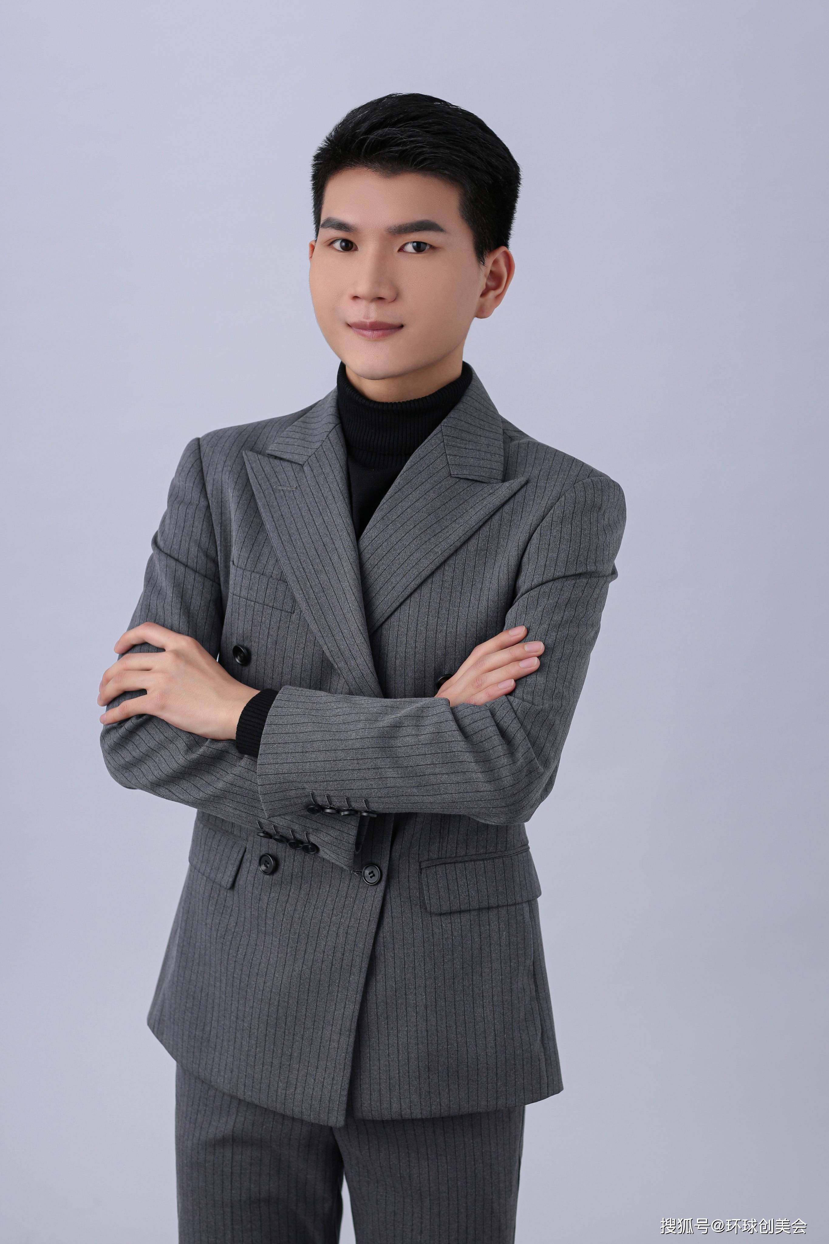 文彩云 跟组制片负责人
